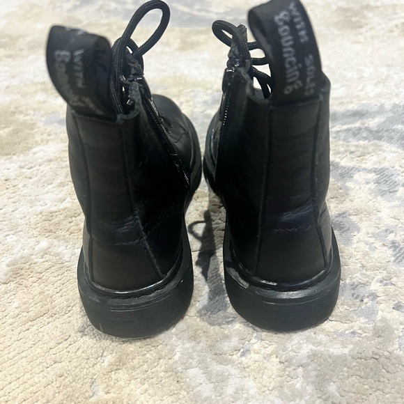 Dr. Martens booties - Picture 2 of 9